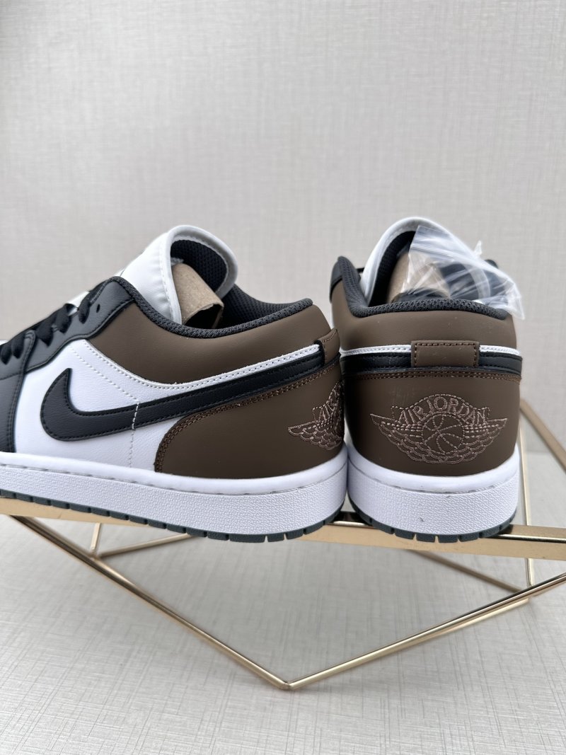 Air Jordan 1 Low 'Black / Brown' view