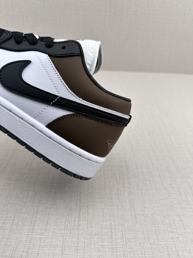 Air Jordan 1 Low 'Black / Brown' view
