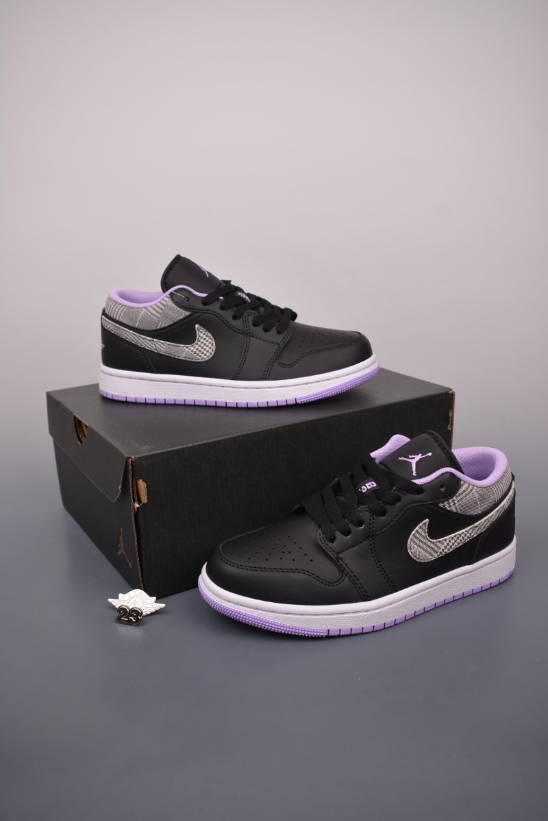 Air Jordan 1 Low 'Black / Purple Toe' view