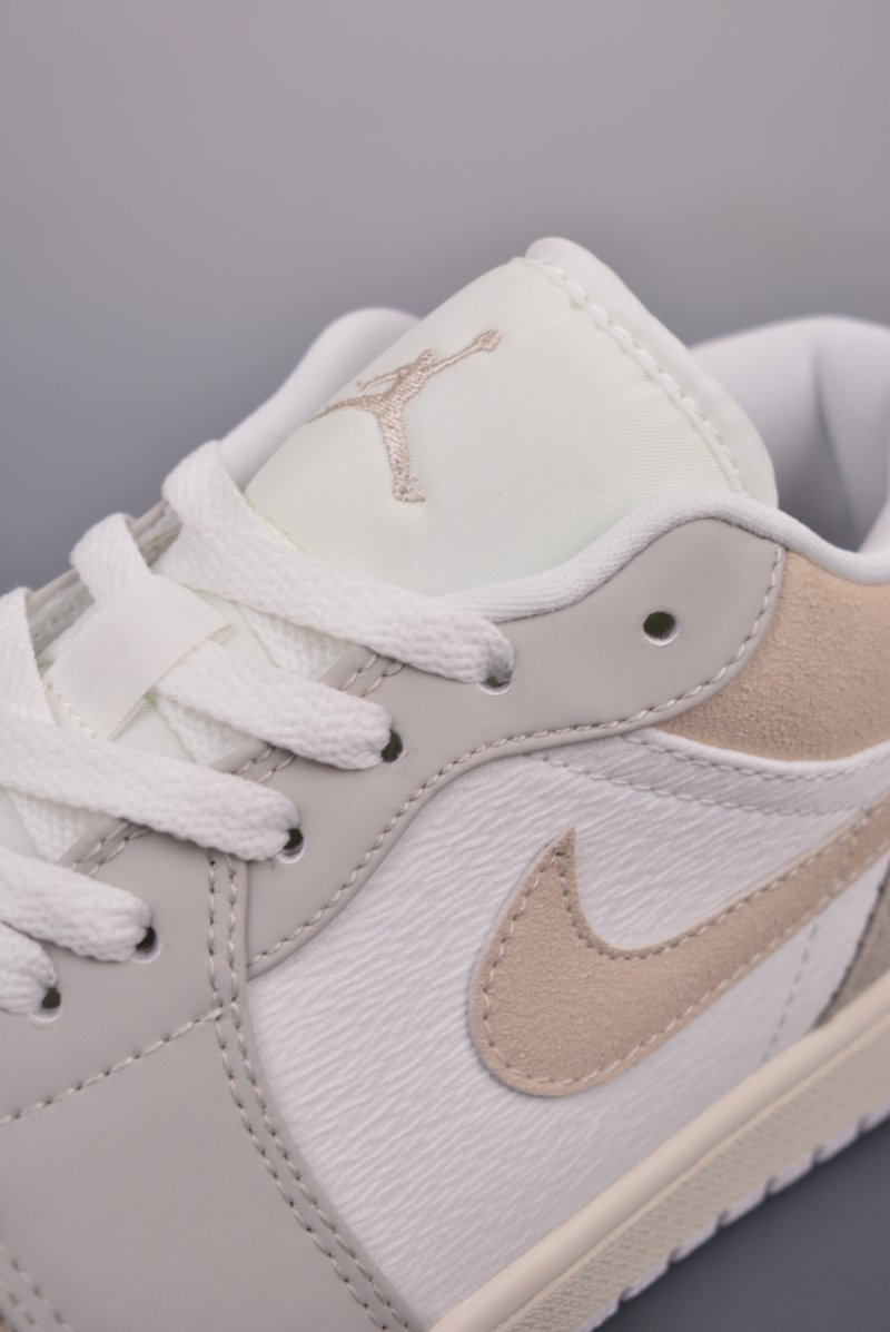 Air Jordan 1 Low 'White / Brown Toe' view