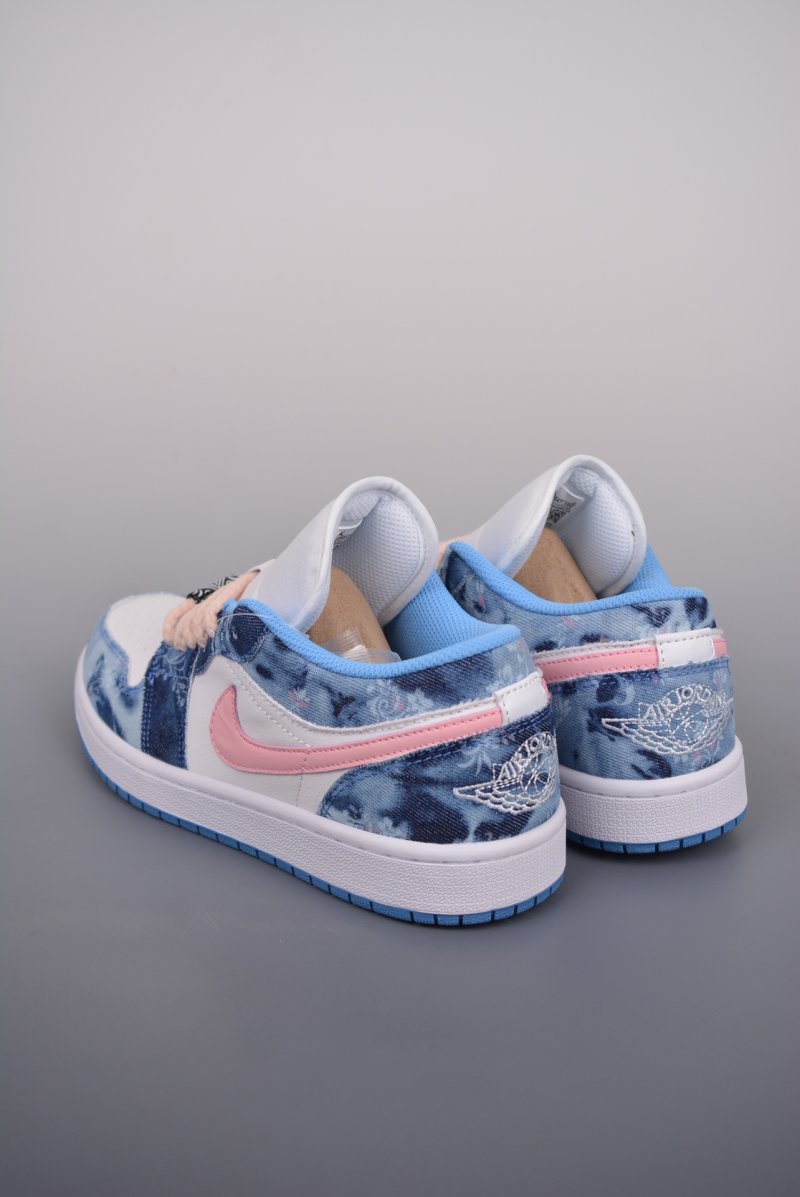 Air Jordan 1 Low 'Washed Denim Floral' view