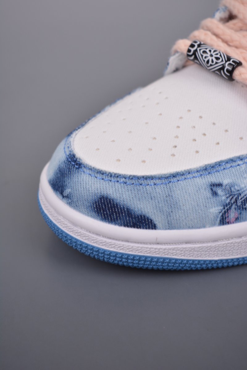 Air Jordan 1 Low 'Washed Denim Floral' view