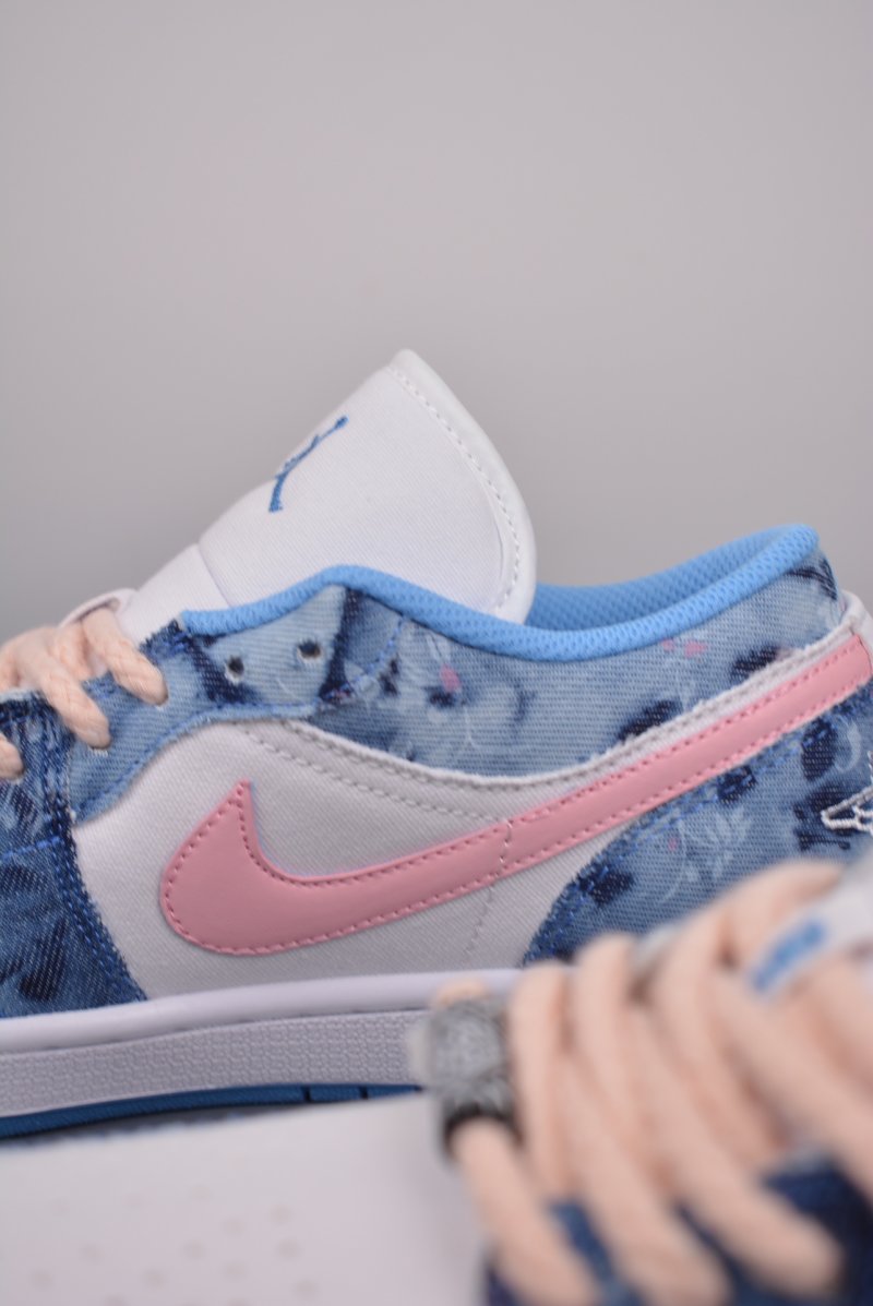 Air Jordan 1 Low 'Washed Denim Floral' view