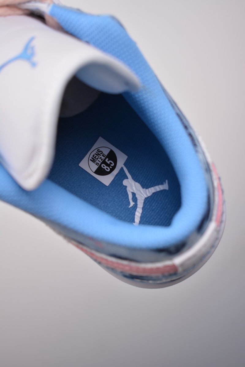 Air Jordan 1 Low 'Washed Denim Floral' view