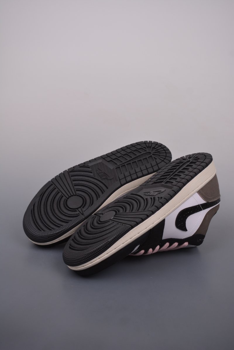 Air Jordan 1 Low 'Black / Mocha' view