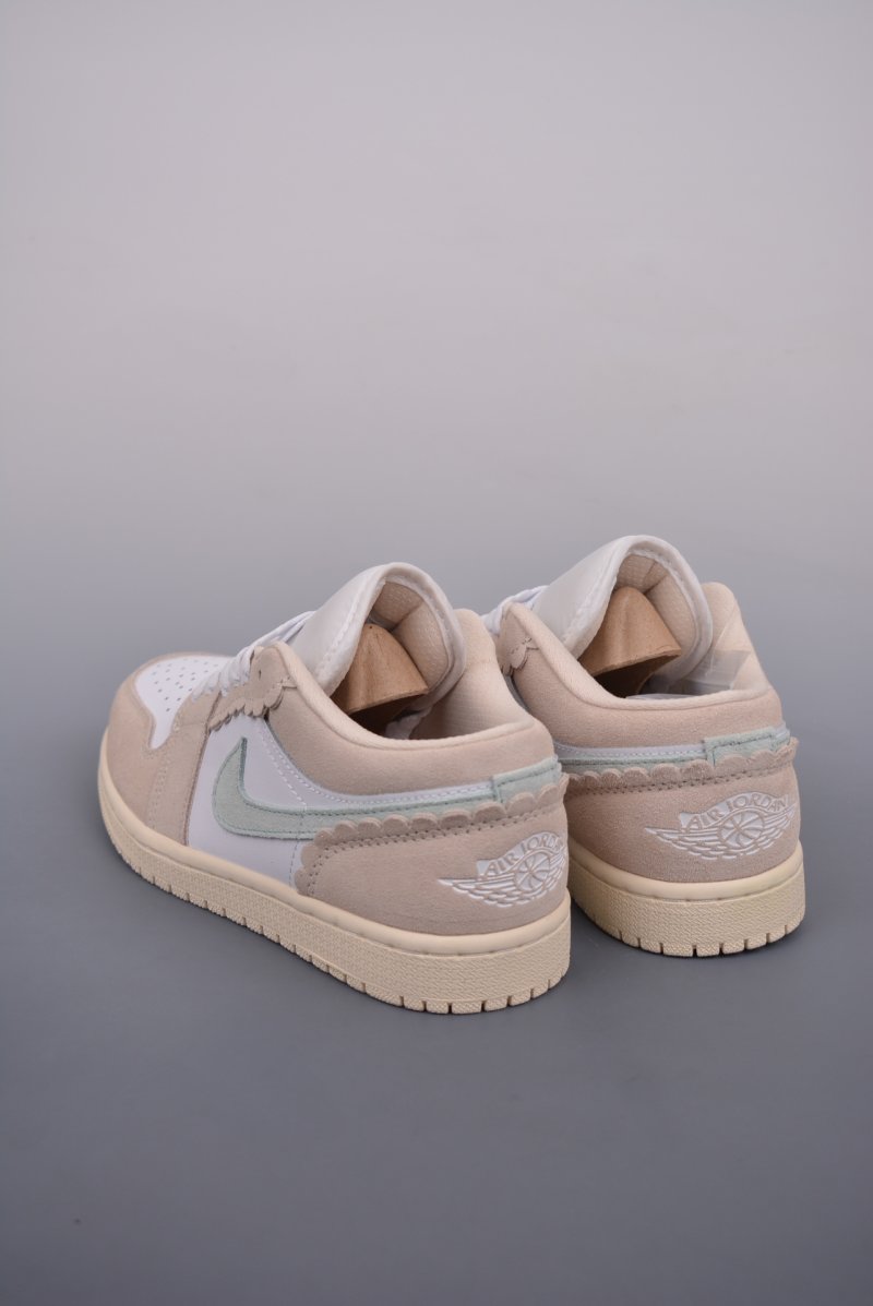 Air Jordan 1 Low 'White / Pink Toe' view