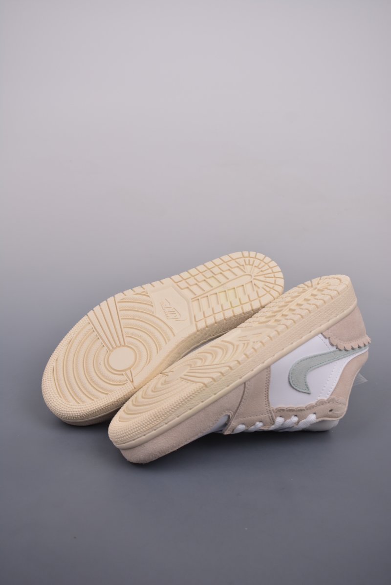 Air Jordan 1 Low 'White / Pink Toe' view