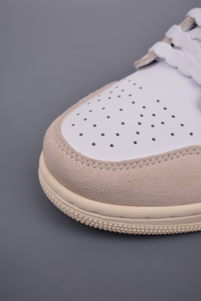 Air Jordan 1 Low 'White / Pink Toe' view