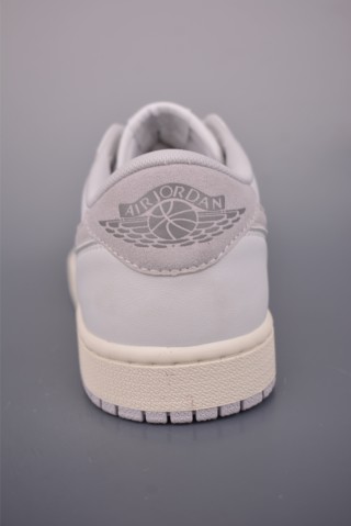 Air Jordan 1 Low 'Grey / White' view 4
