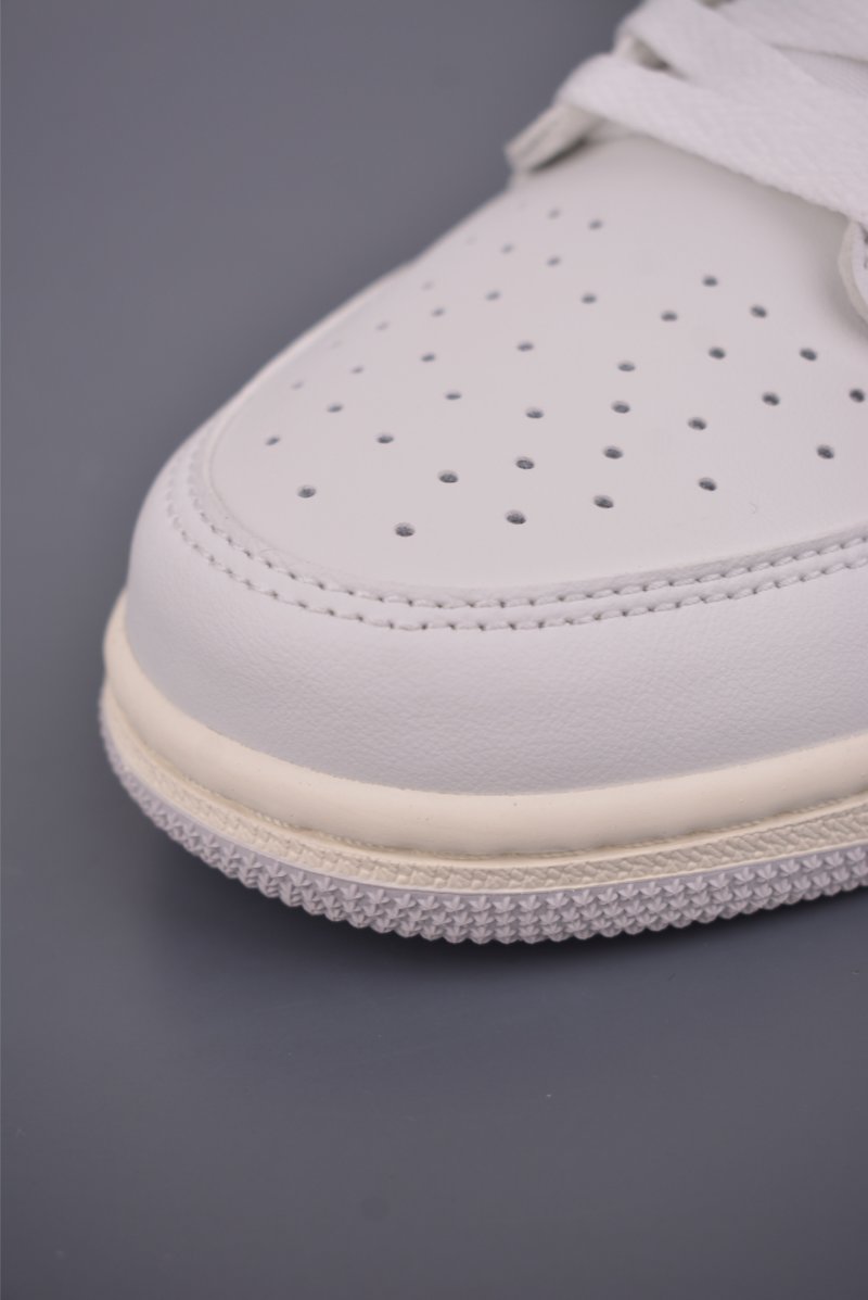 Air Jordan 1 Low 'Grey / White' view