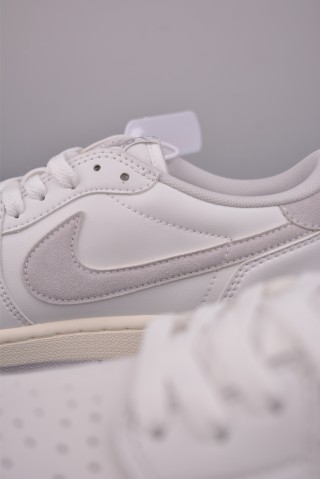 Air Jordan 1 Low 'Grey / White' view 8