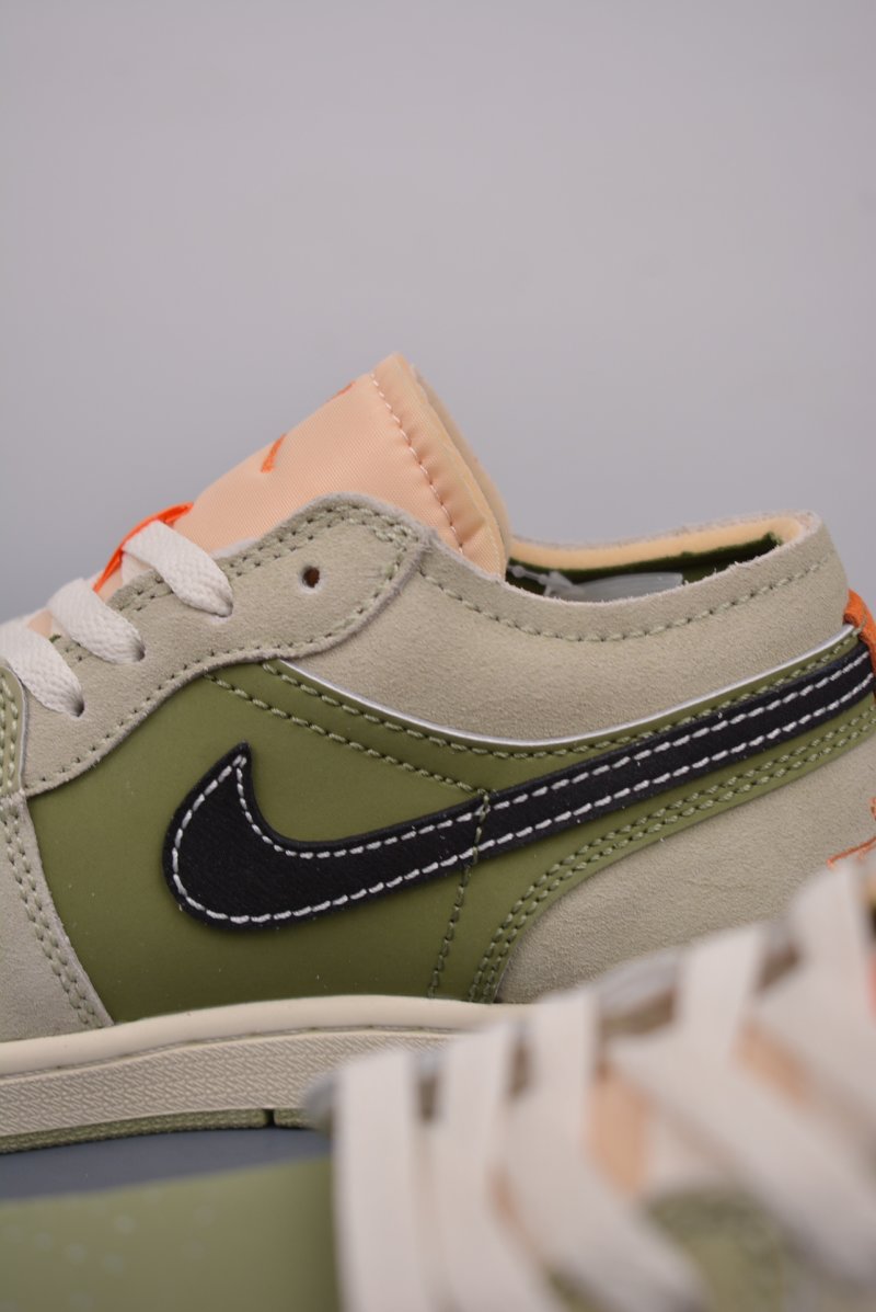 Air Jordan 1 Low 'Retro Green' view