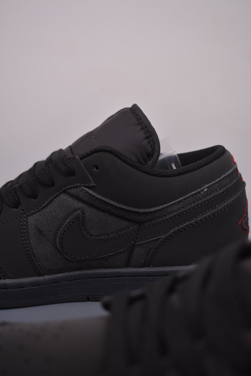 Air Jordan 1 Low 'Black / Grey Toe' view