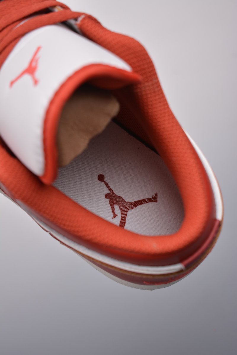 Air Jordan 1 Low 'White / Red Toe' view