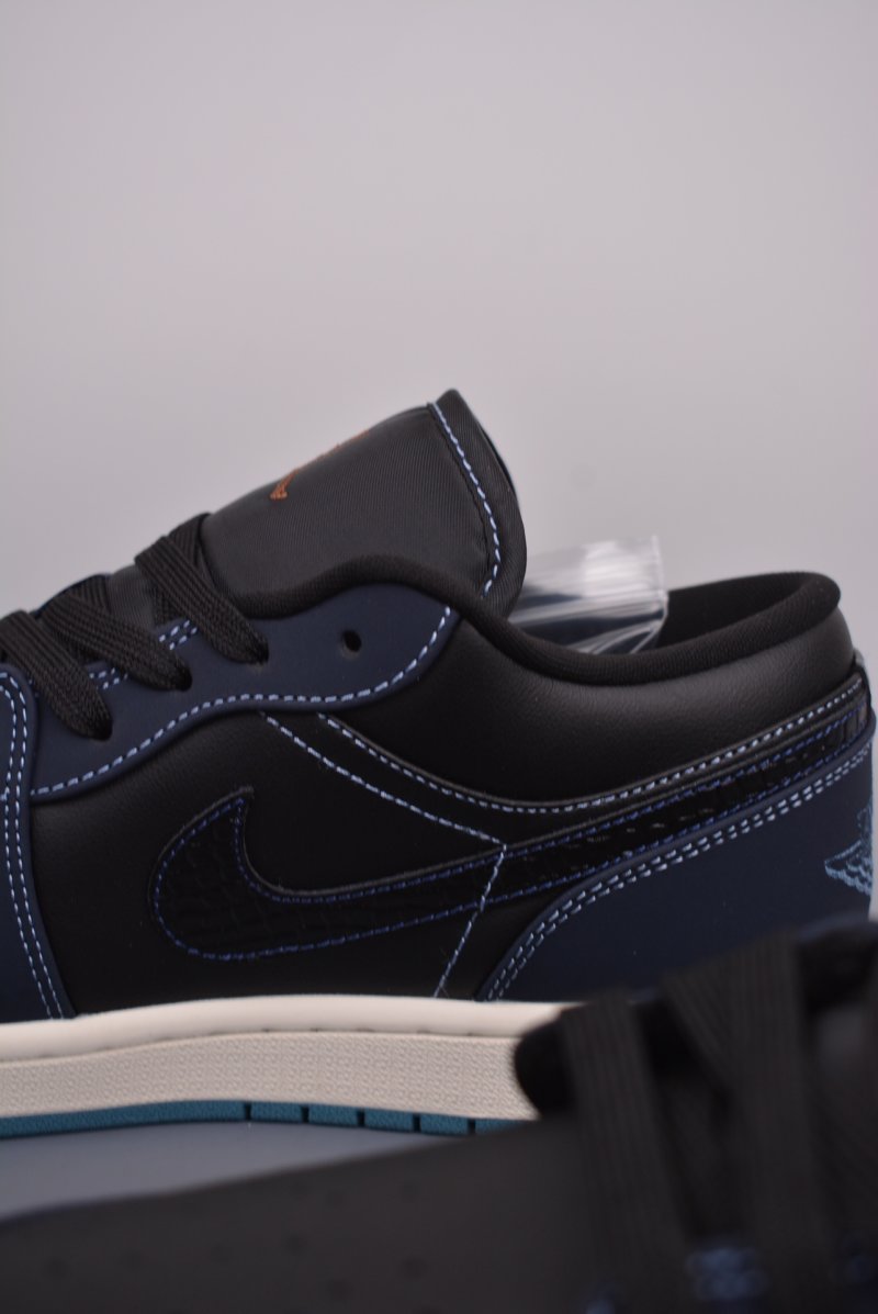 Air Jordan 1 Low 'Black / Blue Toe' view