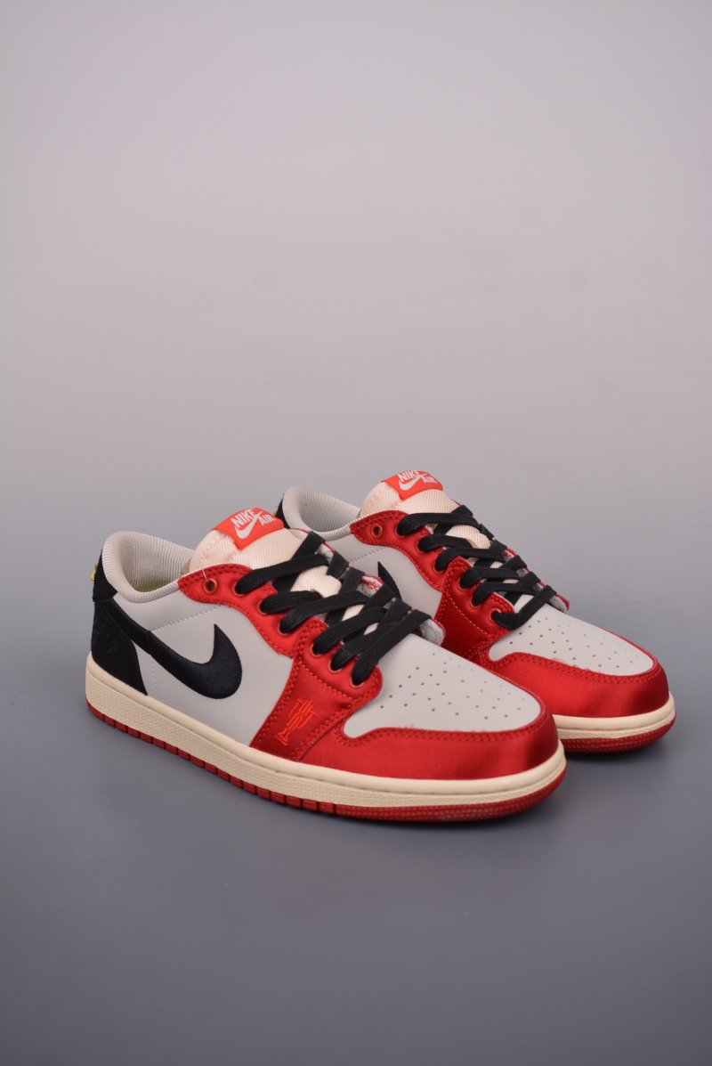 Air Jordan 1 Low 'Black / Red Silk Toe'