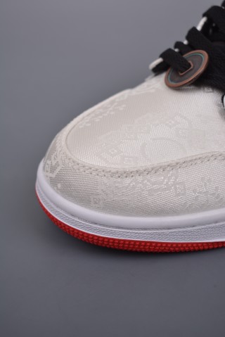 Air Jordan 1 Low 'Silk Toe' view 6