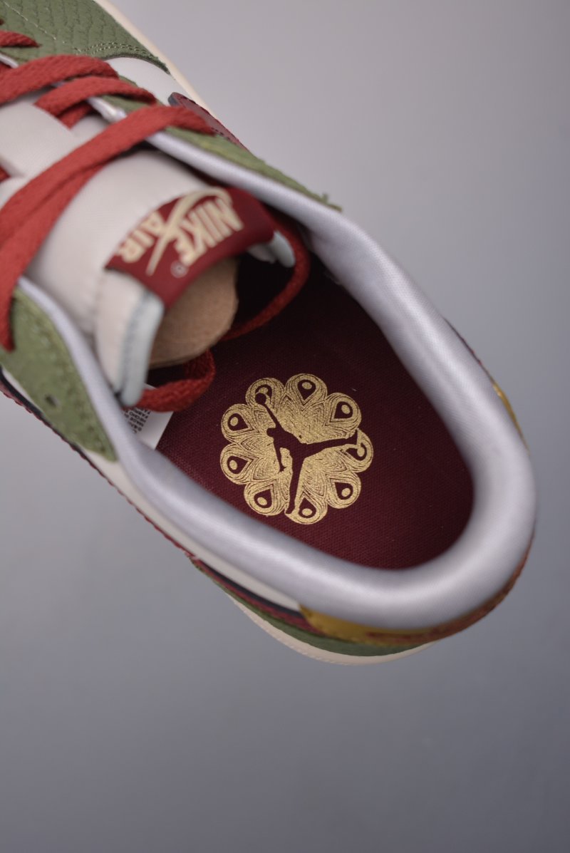 Air Jordan 1 Low 'Dragon Year Limited Edition Silver' view