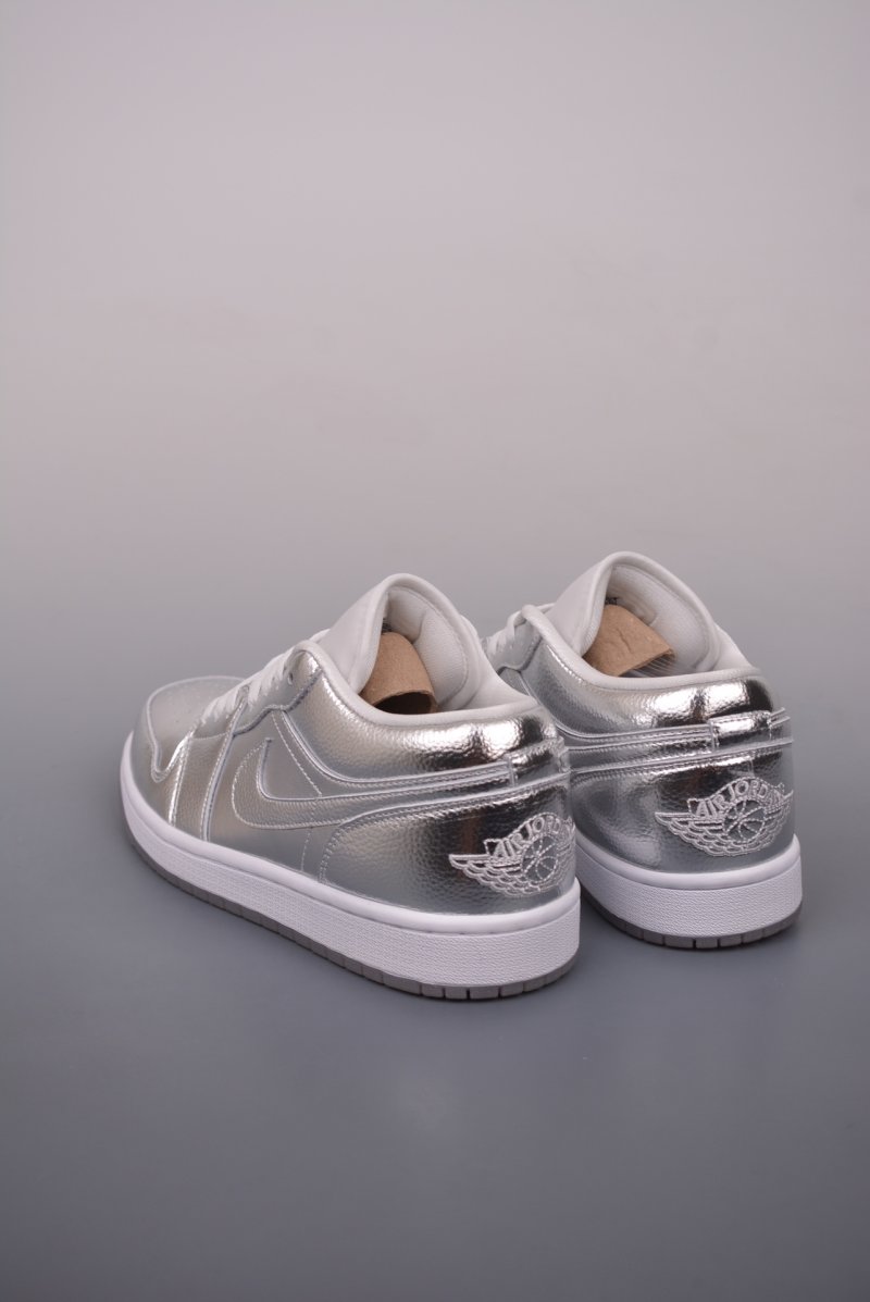 Air Jordan 1 Low 'White / Silver Toe' view