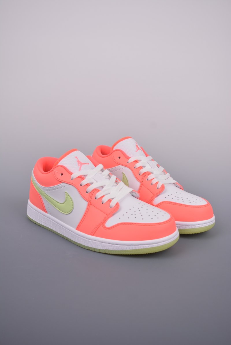 Air Jordan 1 Low 'Fluorescent Pink Toe'