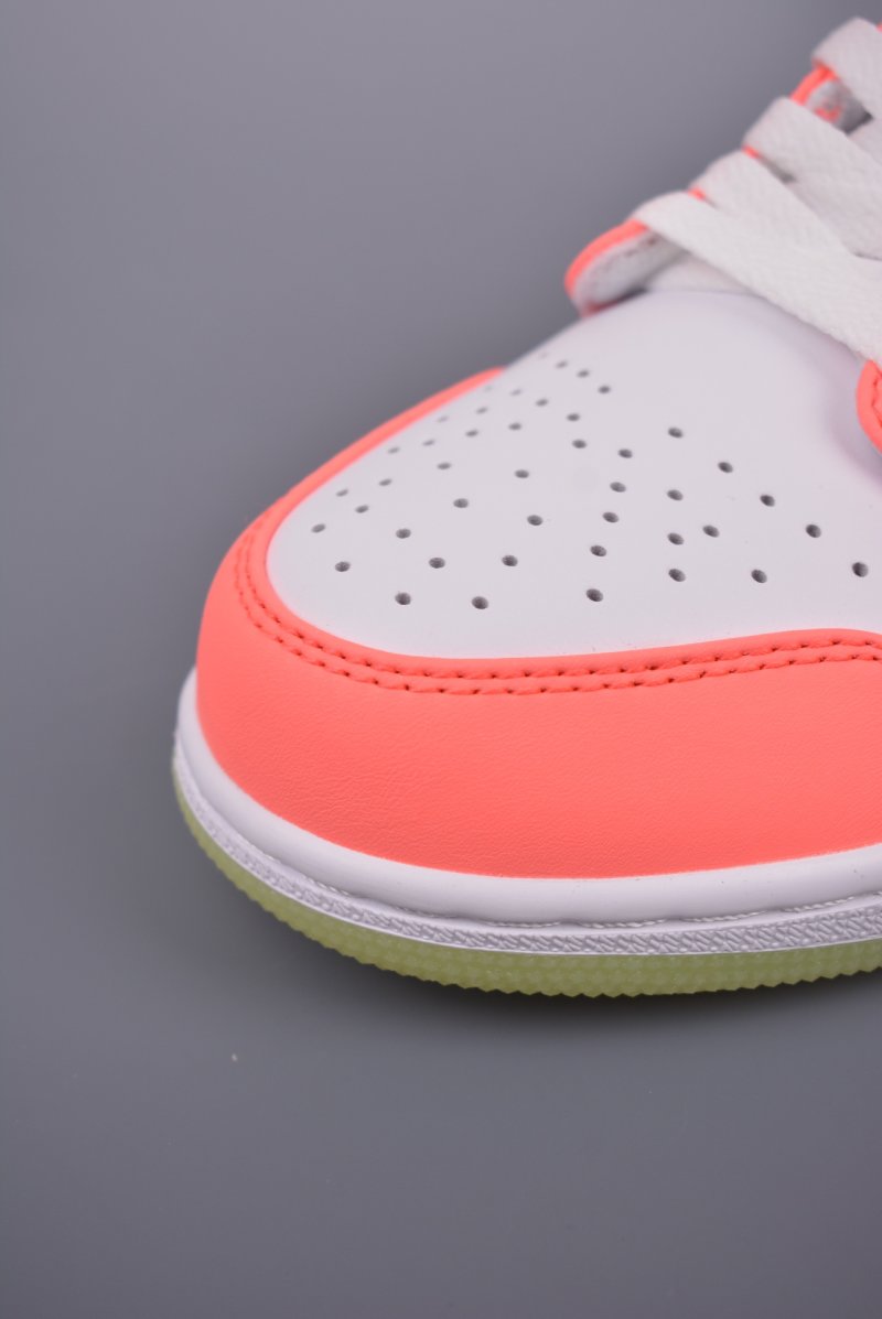 Air Jordan 1 Low 'Fluorescent Pink Toe' view