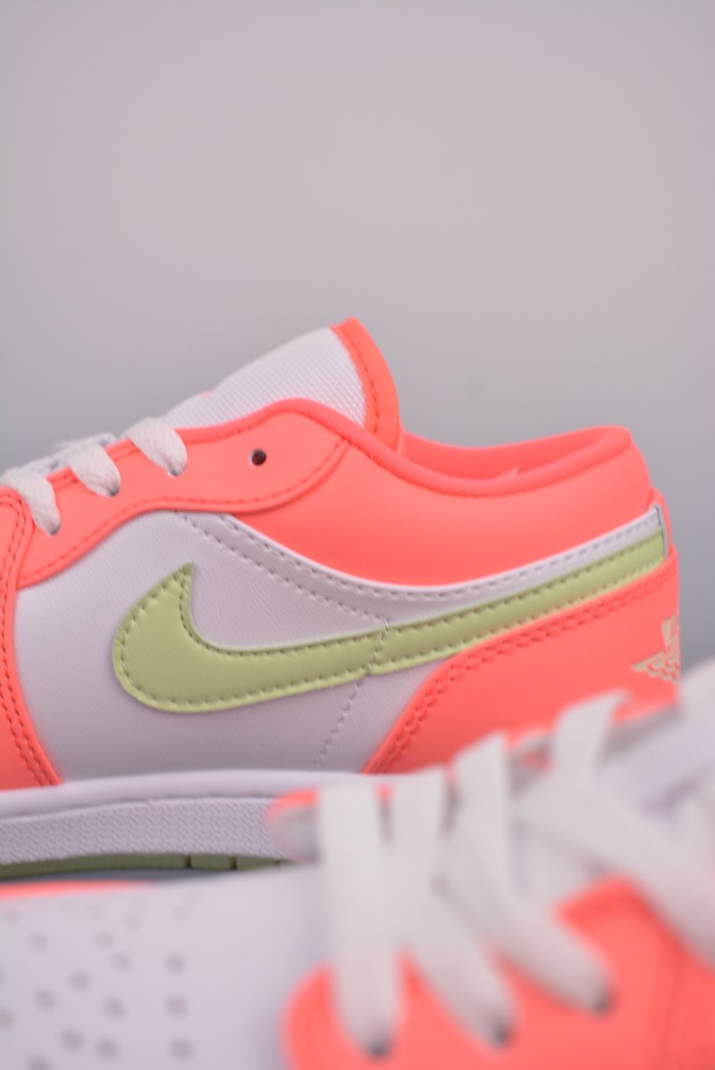 Air Jordan 1 Low 'Fluorescent Pink Toe' view