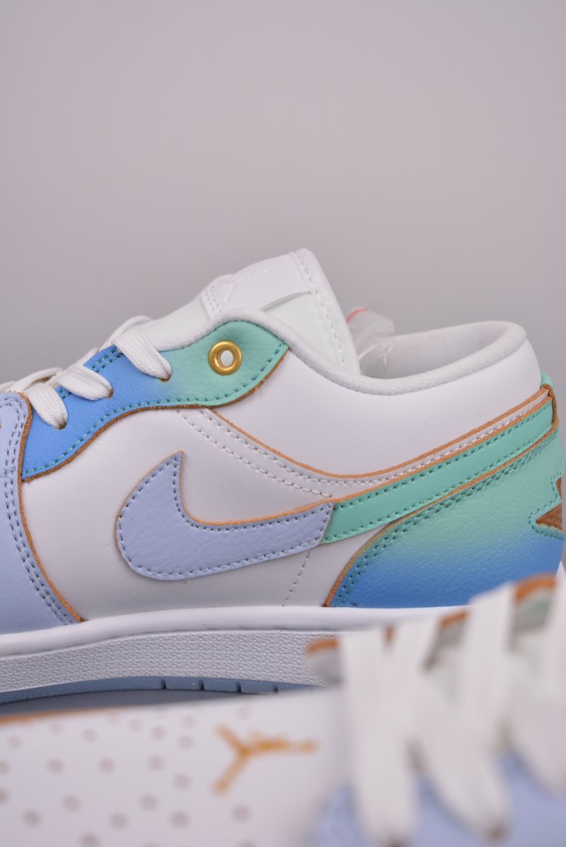 Air Jordan 1 Low 'White / Blue' view