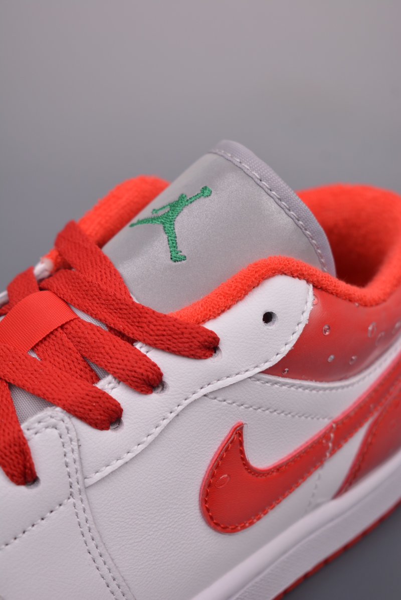 Air Jordan 1 Low 'White / Red' view