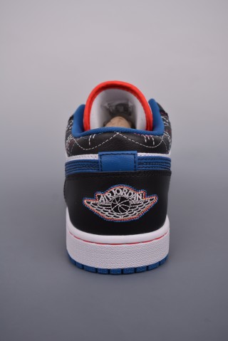 Air Jordan 1 Low 'Black / White / Blue' view 4