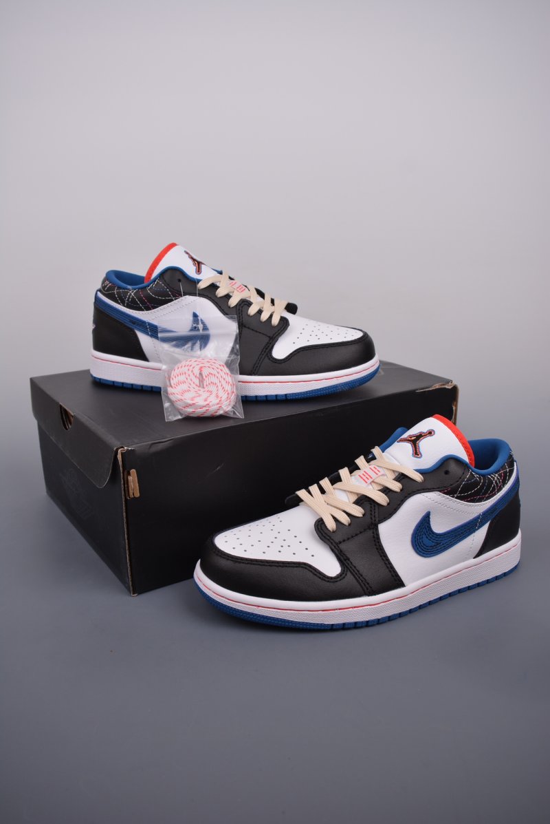 Air Jordan 1 Low 'Black / White / Blue' view