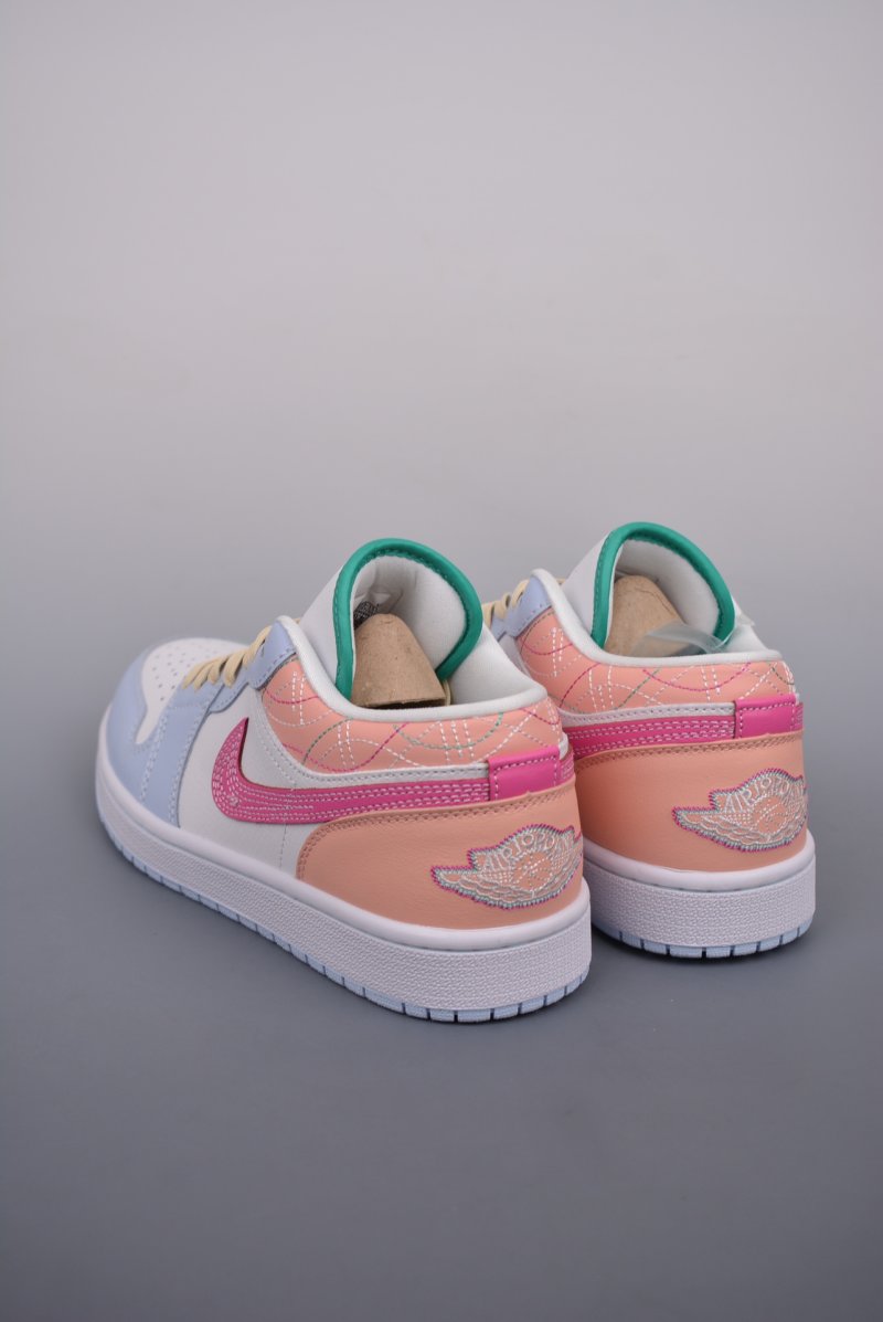 Air Jordan 1 Low 'Beige / Pink' view
