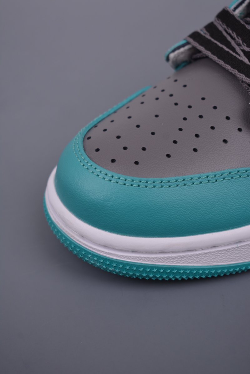 Air Jordan 1 Low 'Blue / Grey Golf' view