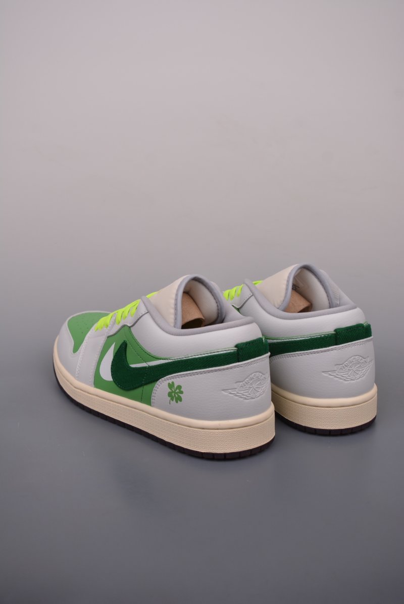 Air Jordan 1 Low 'White / Green' view