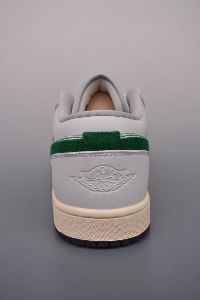 Air Jordan 1 Low 'White / Green' view