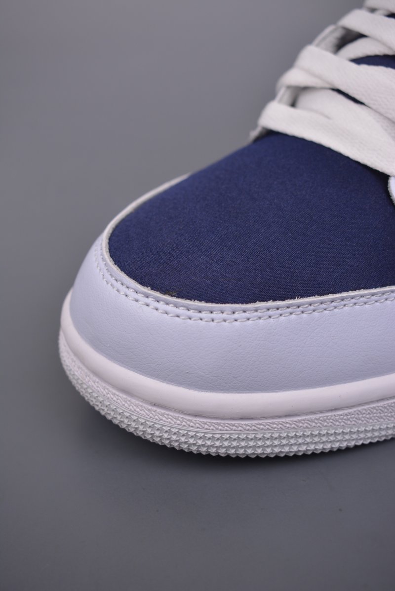 Air Jordan 1 Low 'White / Blue' view