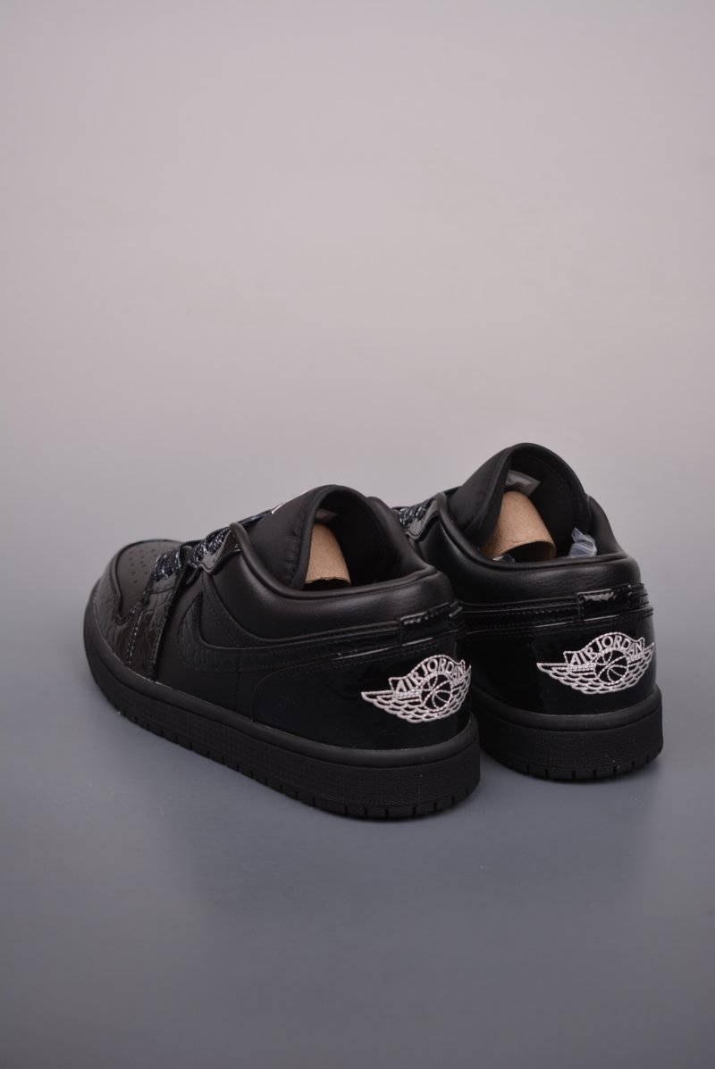 Air Jordan 1 Low 'Black Patent' view