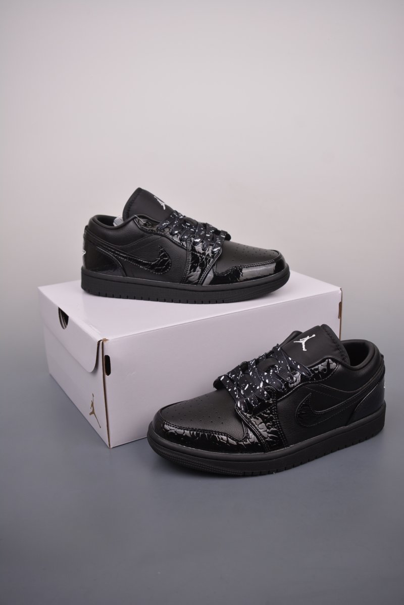 Air Jordan 1 Low 'Black Patent' view