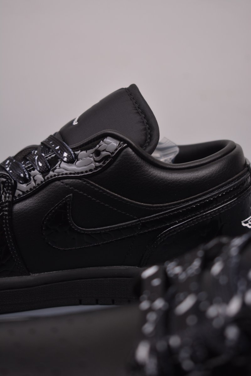 Air Jordan 1 Low 'Black Patent' view