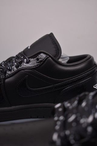Air Jordan 1 Low 'Black Patent' view 8