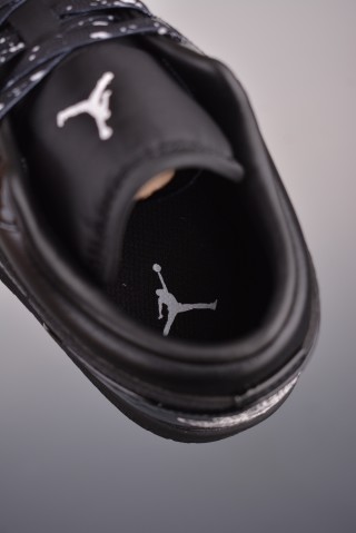 Air Jordan 1 Low 'Black Patent' view 9