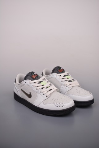 Air Jordan 1 Low 'Grey Cat' view 1