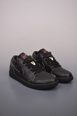 Air Jordan 1 Low 'Black / Green' view 1