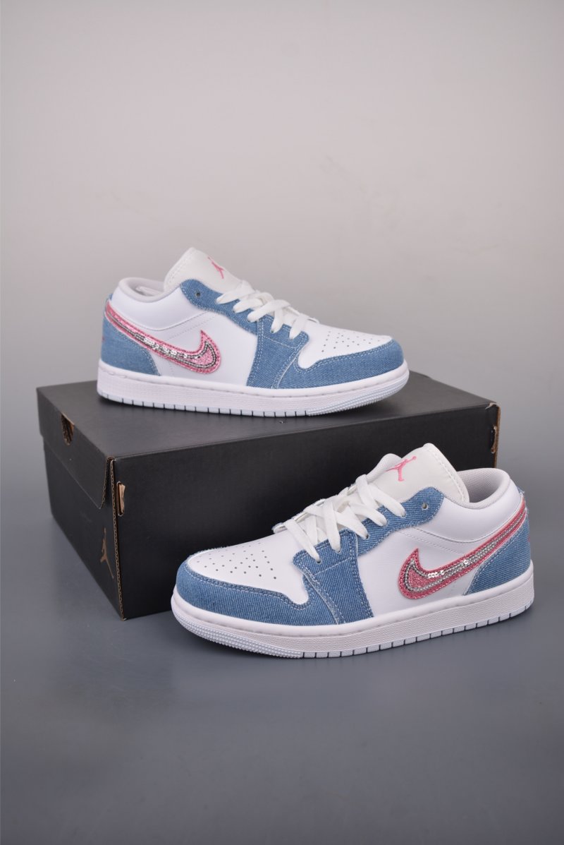 Air Jordan 1 Low 'Blue / Pink' view