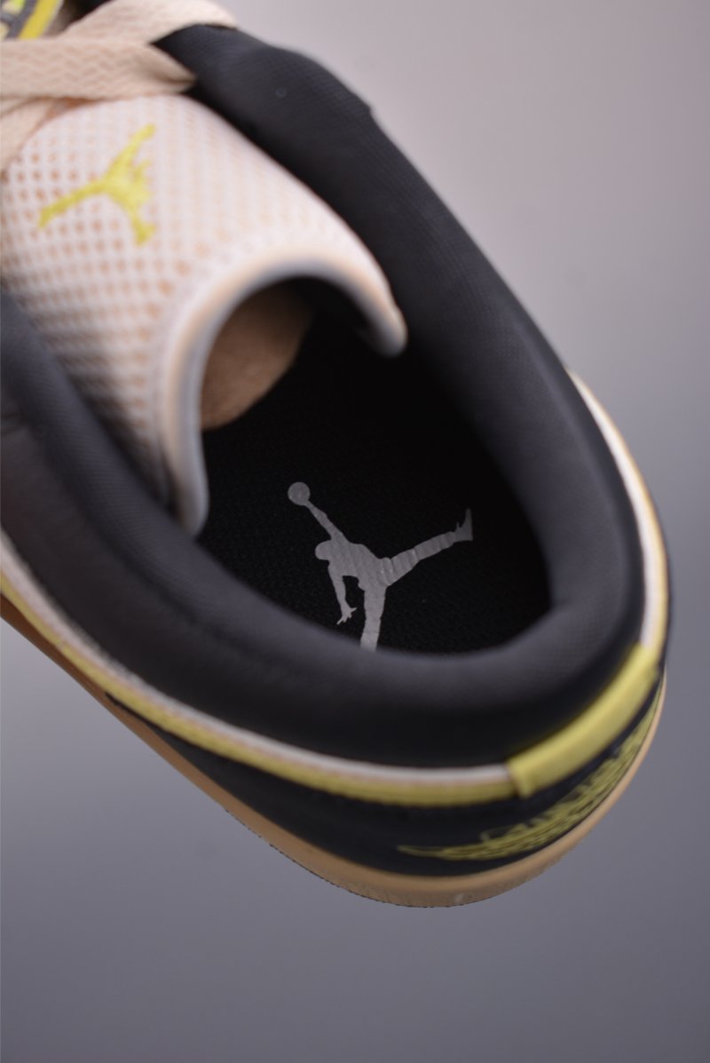 Air Jordan 1 Low '85th Anniversary' view