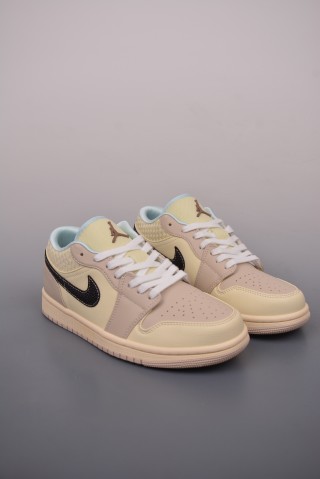 Air Jordan 1 Low 'Cream / Brown' view 1