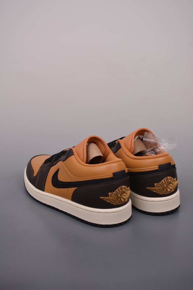 Air Jordan 1 Low 'Brown' view