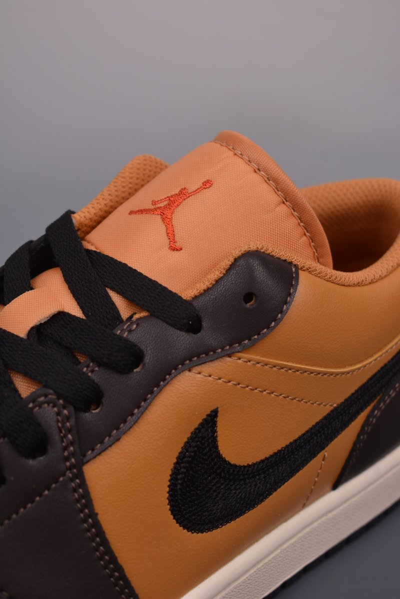 Air Jordan 1 Low 'Brown' view