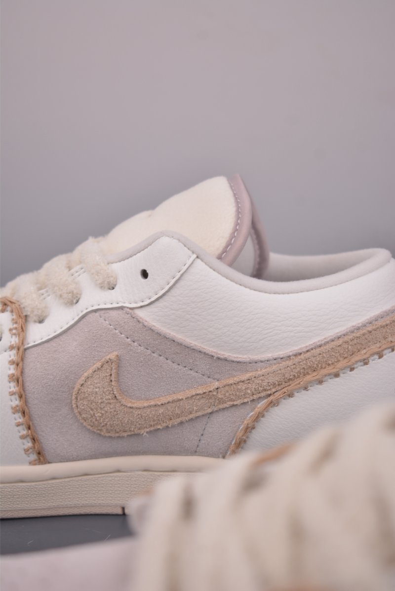 Air Jordan 1 Low 'White' view