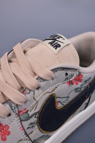 Air Jordan 1 Low 'Floral' view 7