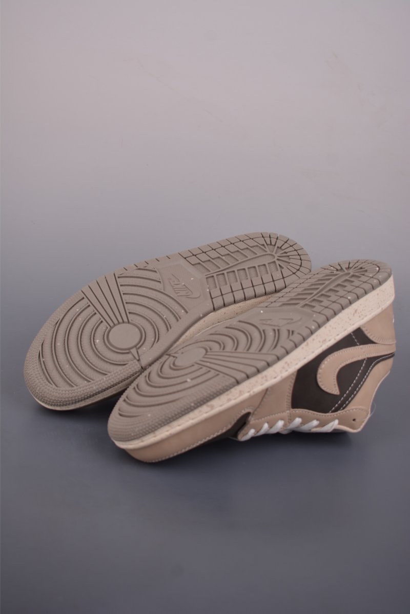 Air Jordan 1 Low 'Beige' view